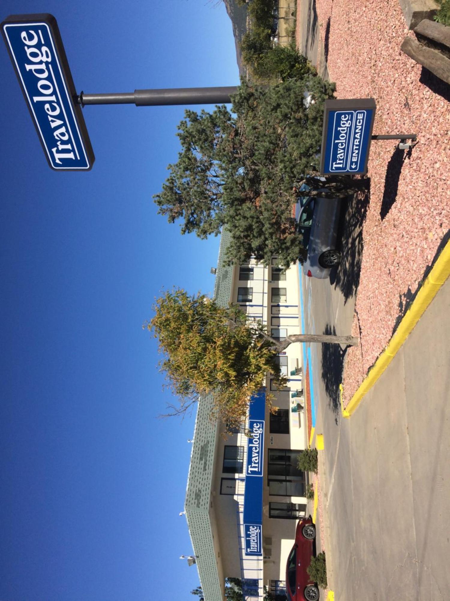 Travelodge By Wyndham Raton Ngoại thất bức ảnh